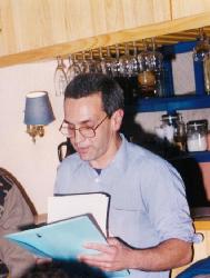 Roberto Appratto en Caf Fbula <> fotozenia 1997